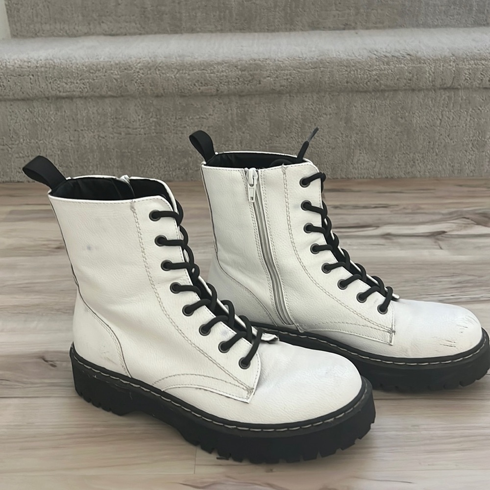Sincerely Jules Harley white combat boot with lug sole